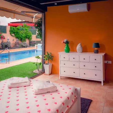 Molly Коста-де-Антигуа